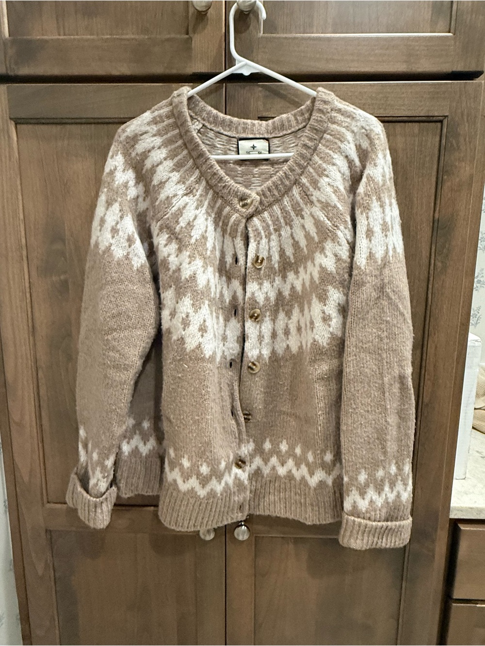 Tuckernuck Cozy Neutral Patterned Wool Cardigan Sweater - Beige & White
